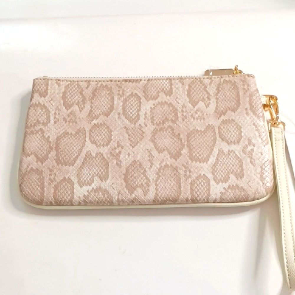 Daisy Rose Elegant Cream Clutch